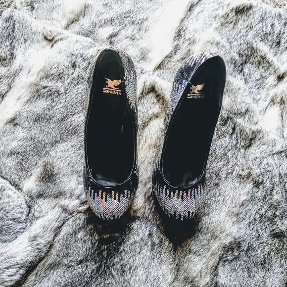 Beautiful platform heels! - Picture 6 of 6